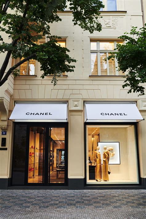 Chanel Opens Its First Boutique In Prague, Dedicated To 